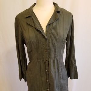 Cabi pin tuck detailed top